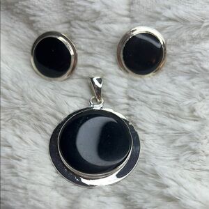 Elegant Black and Silver Jewelry Set
